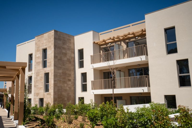 LA ROSERAIE D'ANTIPOLIS